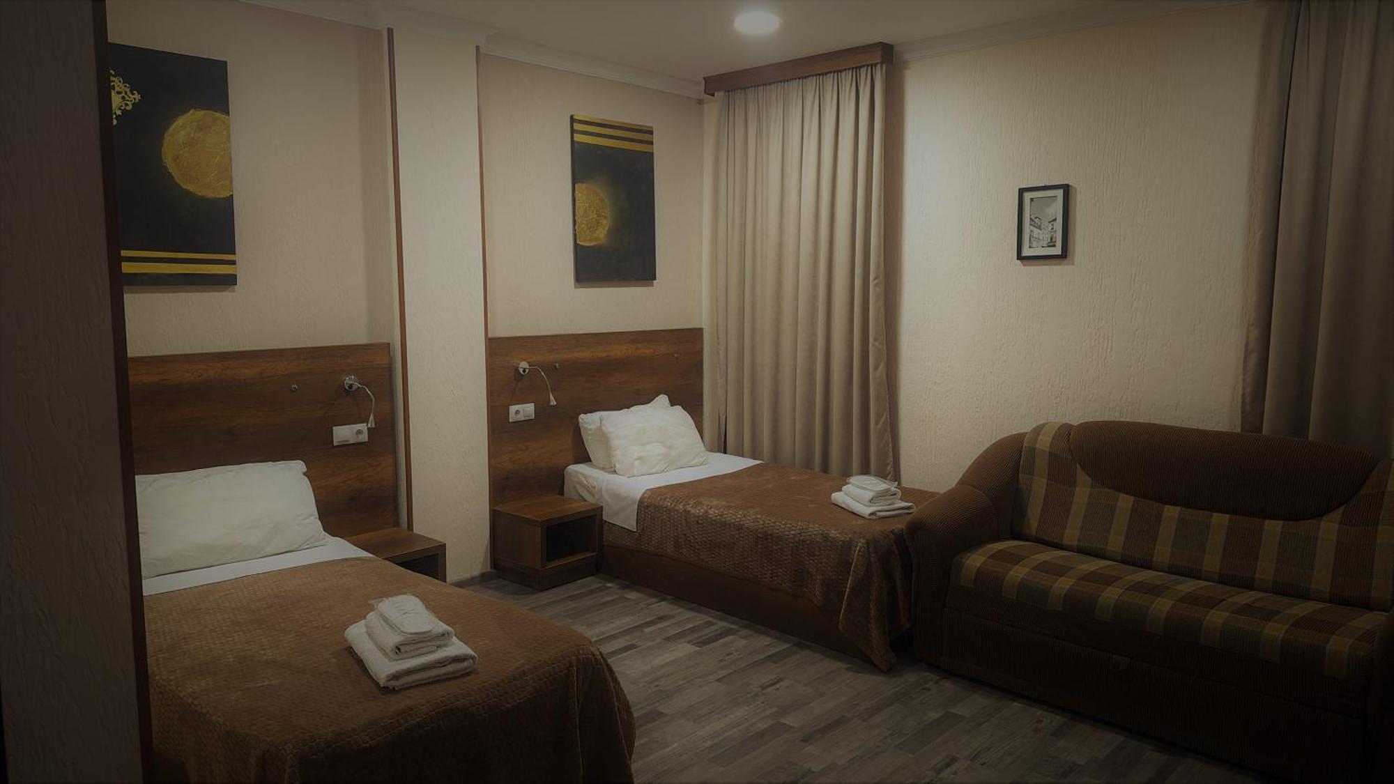 Hotel Georgian Kutaisi Luaran gambar