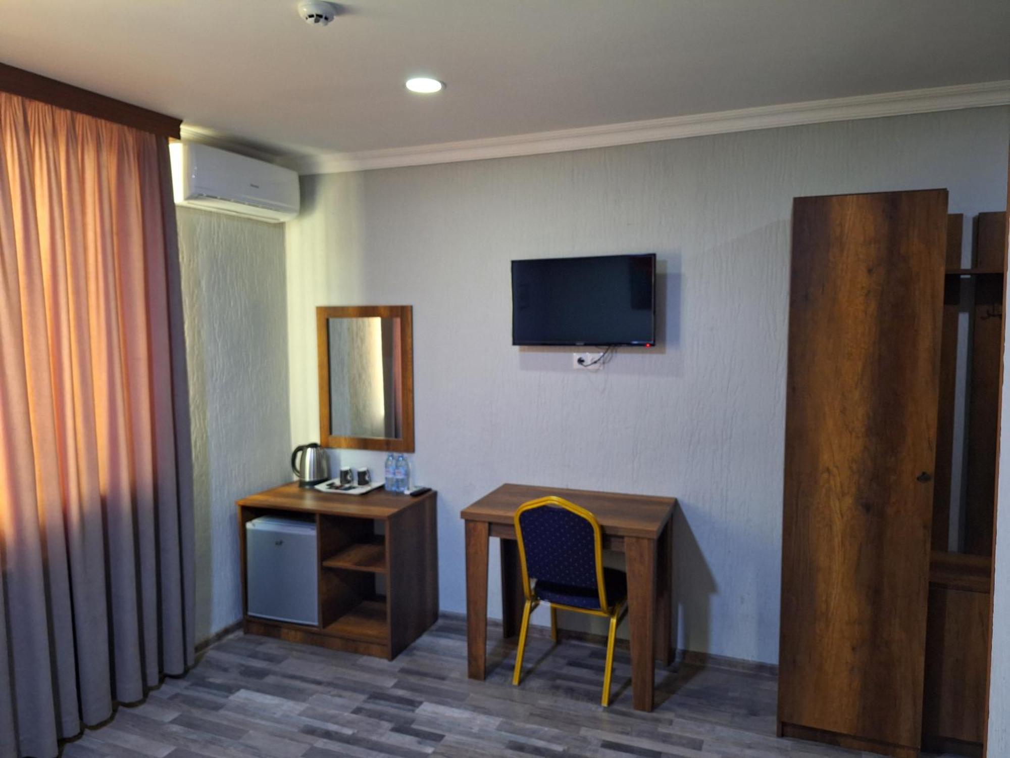 Hotel Georgian Kutaisi Luaran gambar