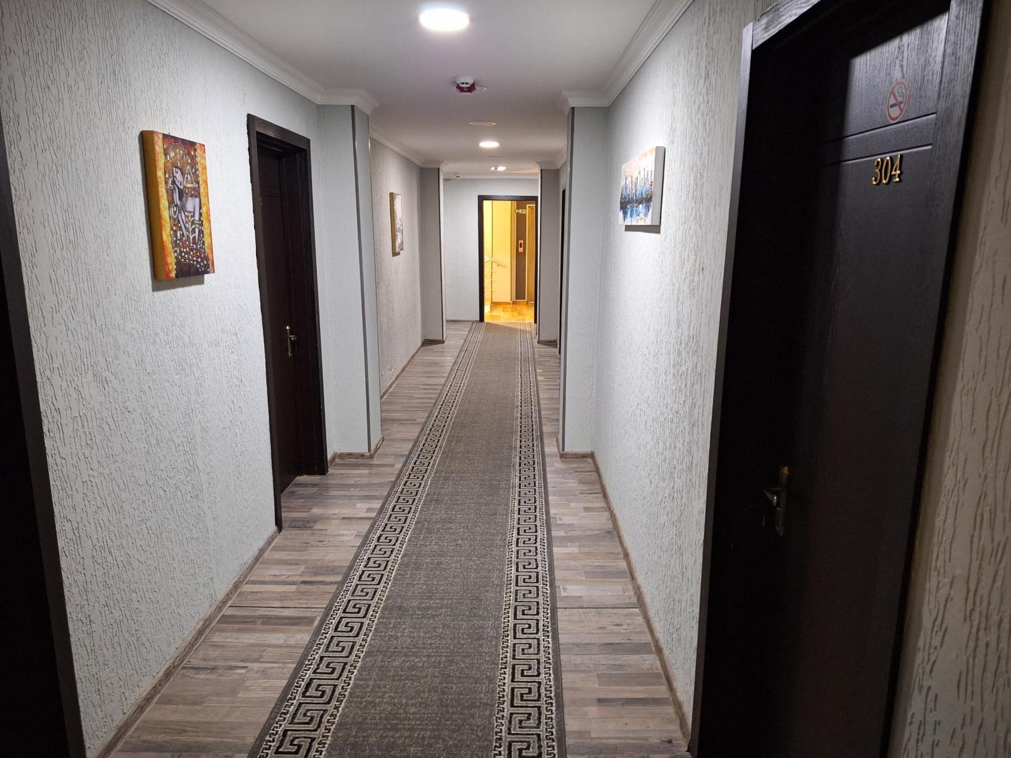 Hotel Georgian Kutaisi Luaran gambar