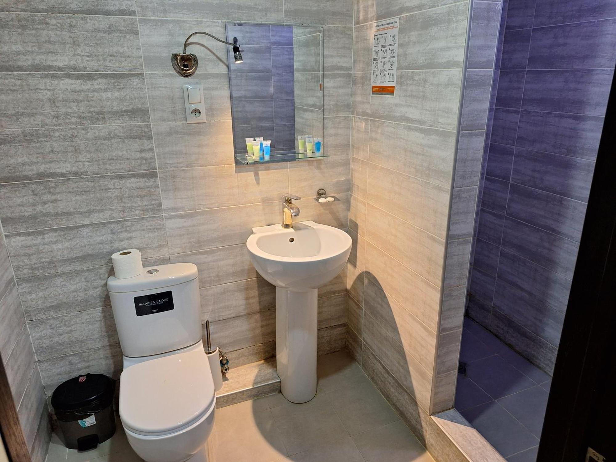 Hotel Georgian Kutaisi Luaran gambar