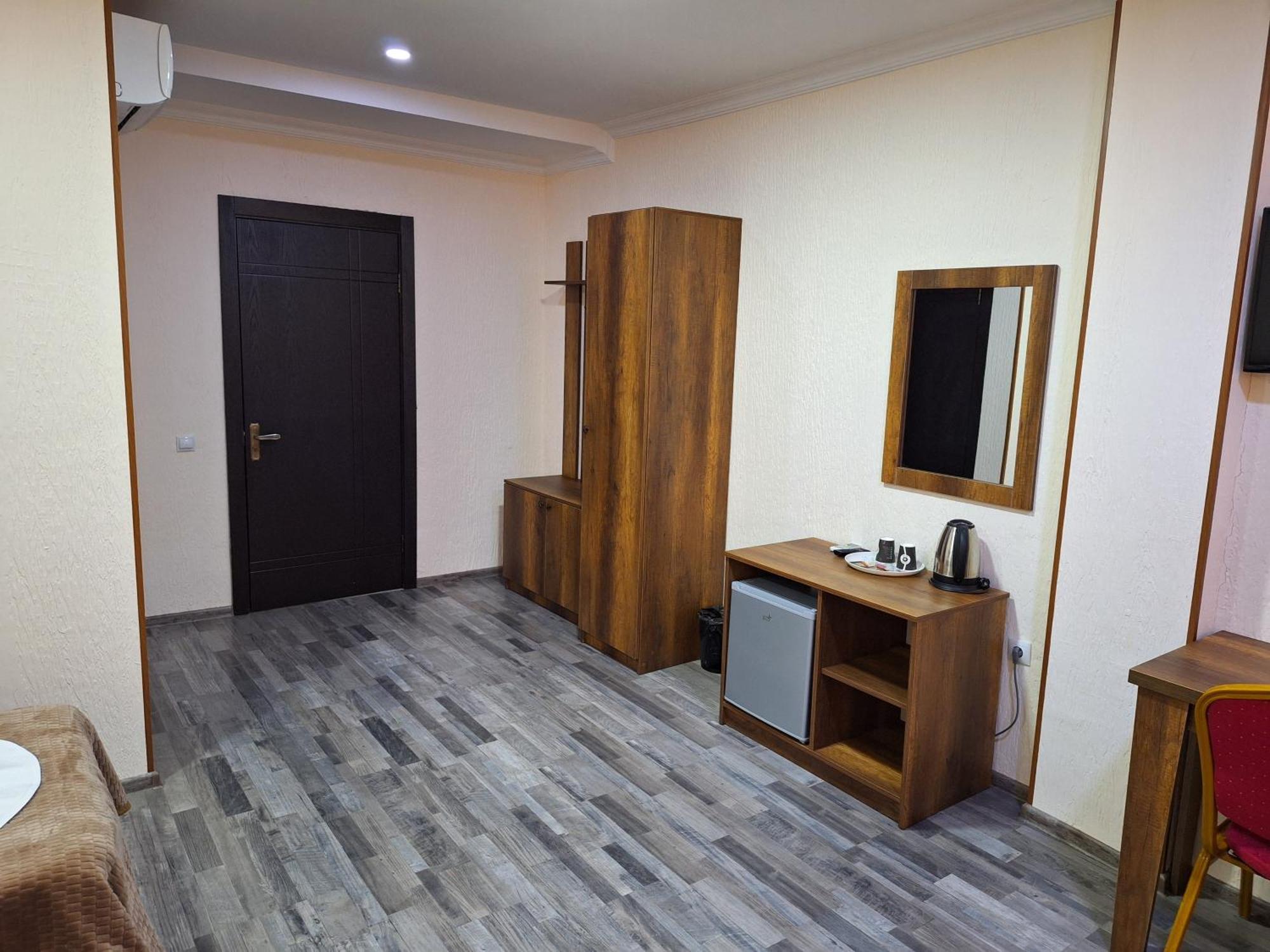 Hotel Georgian Kutaisi Luaran gambar
